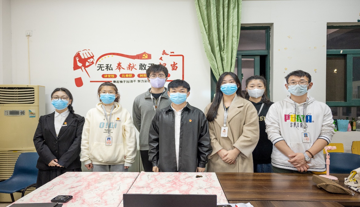 时尚编辑止咳胶囊.jpg